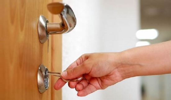 Why Should You Change Locks When Moving To A New Place?