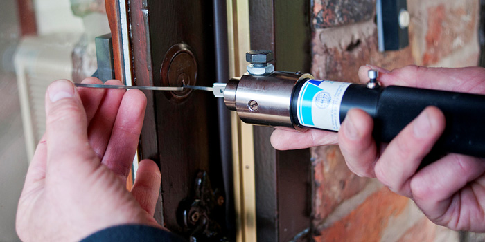 What Is The Reasons To Call A Professional Locksmith