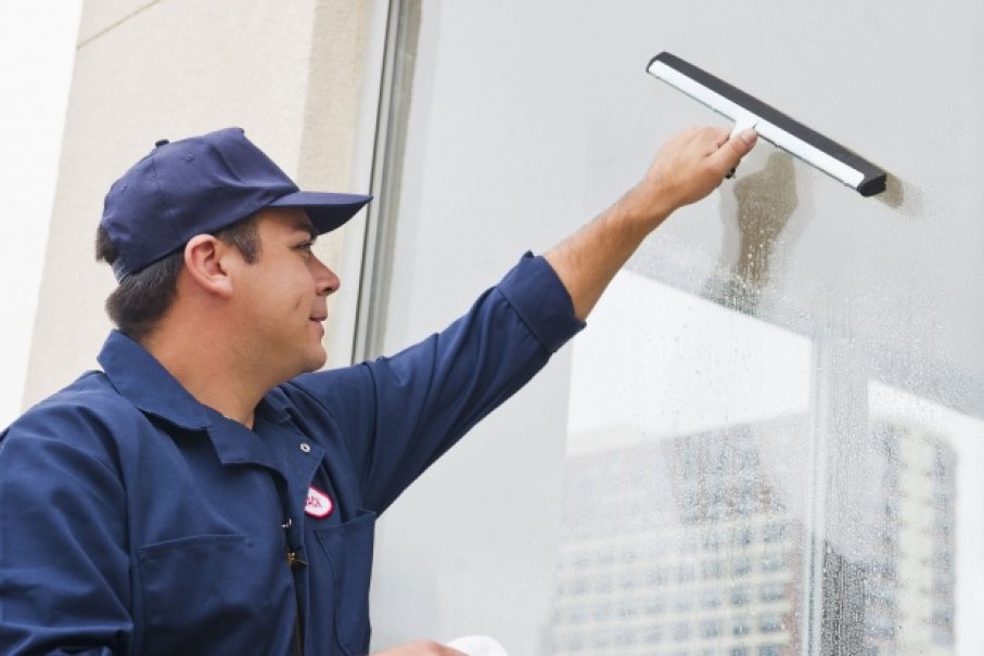 Reasons To Hire A Professional Window Cleaner